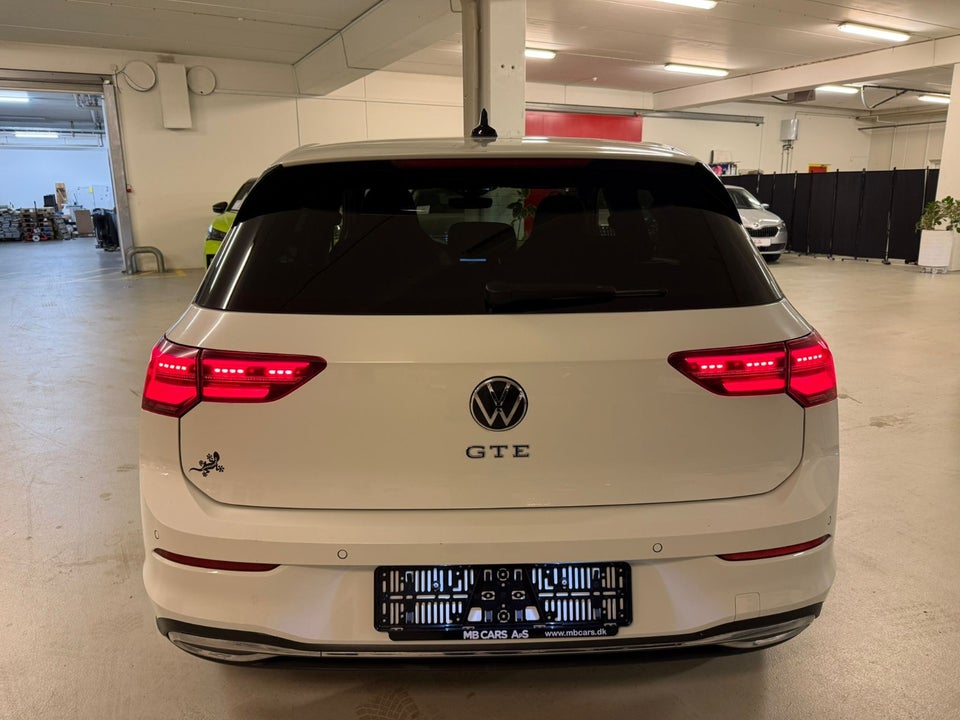 VW Golf VIII 1,4 GTE DSG 5d