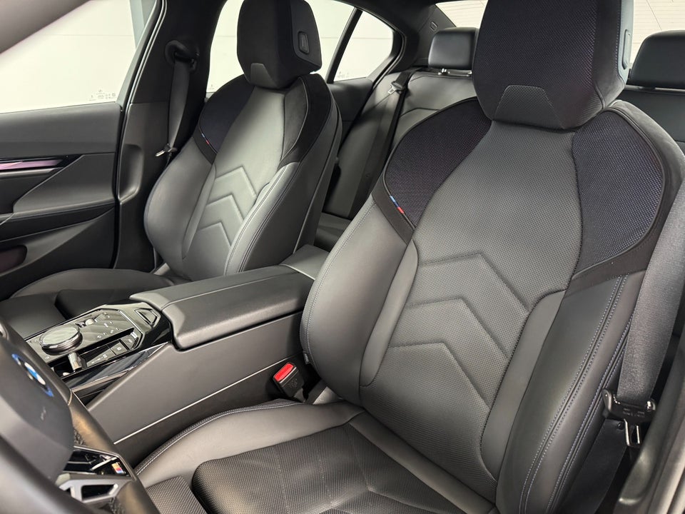 BMW i5 eDrive40 M-Sport 4d