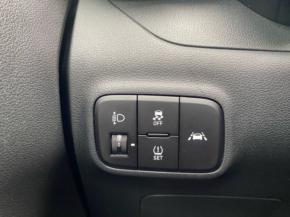Hyundai i10 1,0 MPi Essential 5d