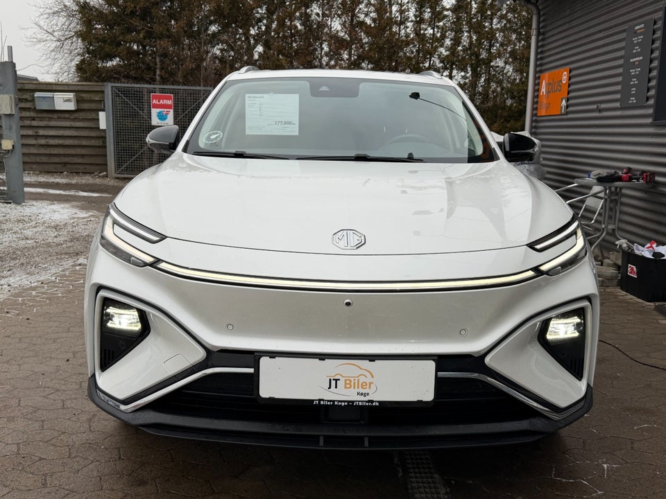 MG Marvel R Luxury 5d