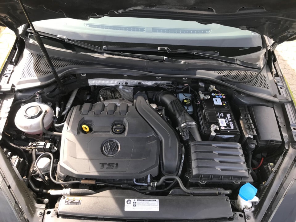 VW Golf VII 1,5 TSi 130 Comfortline 5d