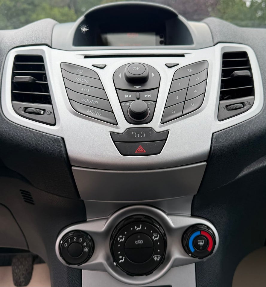 Ford Fiesta 1,25 60 Titanium 5d
