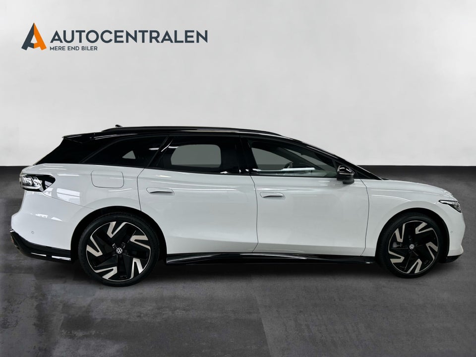 VW ID.7 86 Style S Tourer 5d