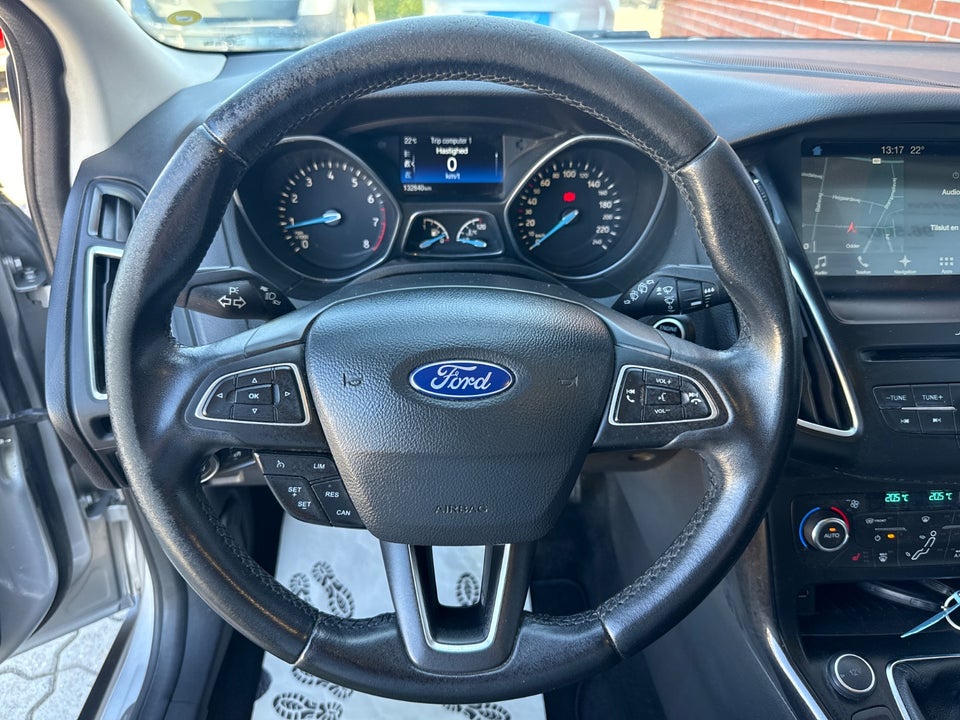 Ford Focus 1,0 EcoBoost Titanium stc. 5d
