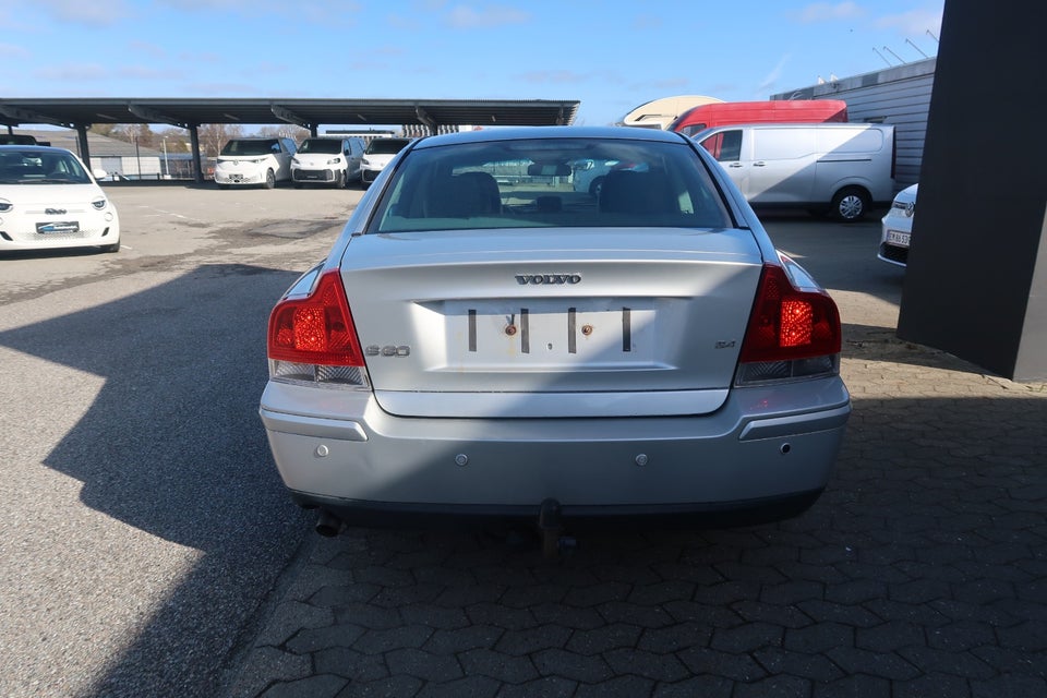 Volvo S60 2,4 170 aut. 4d