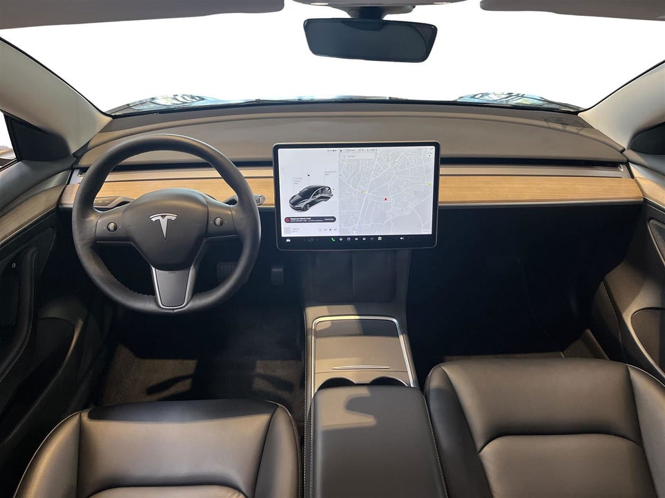 Tesla Model 3 Long Range RWD 4d