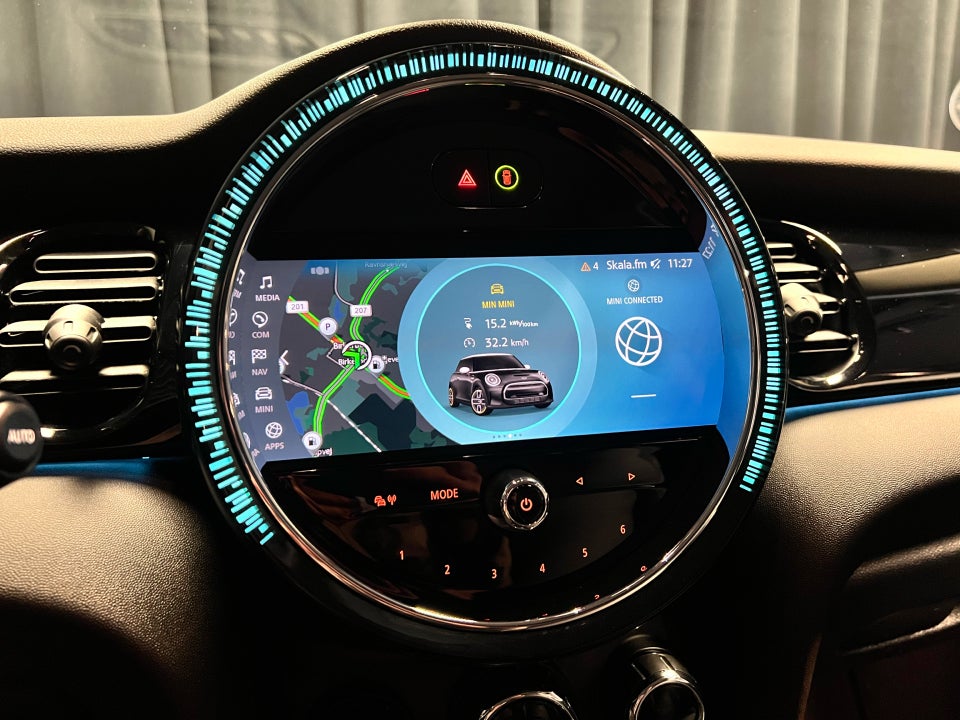 MINI Cooper SE Classic Trim 3d