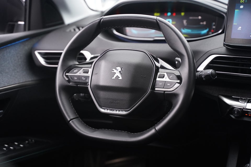 Peugeot 3008 1,6 Hybrid Allure Limited EAT8 5d