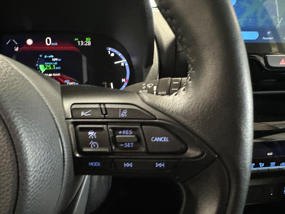 Toyota Yaris Cross 1,5 Hybrid Style Tech e-CVT 5d