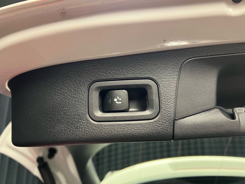 Mercedes EQA250+ Progressive Advance 5d