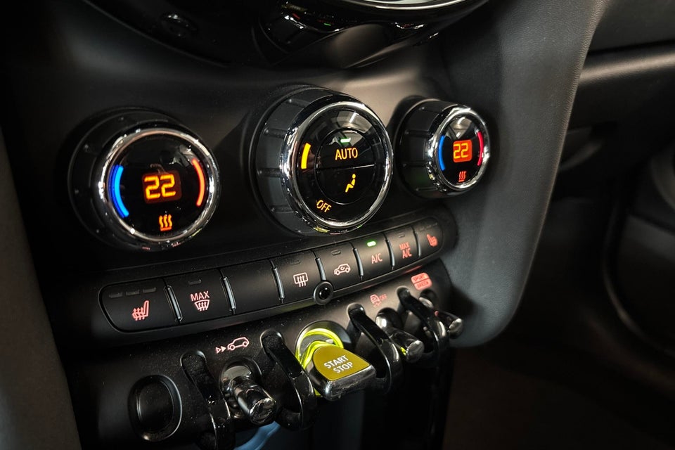 MINI Cooper SE Classic 3d