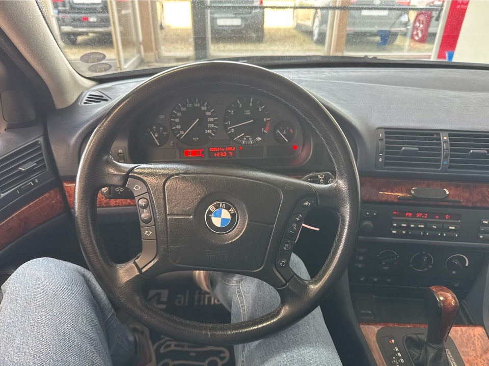 BMW 523i 2,5 Steptr. 4d