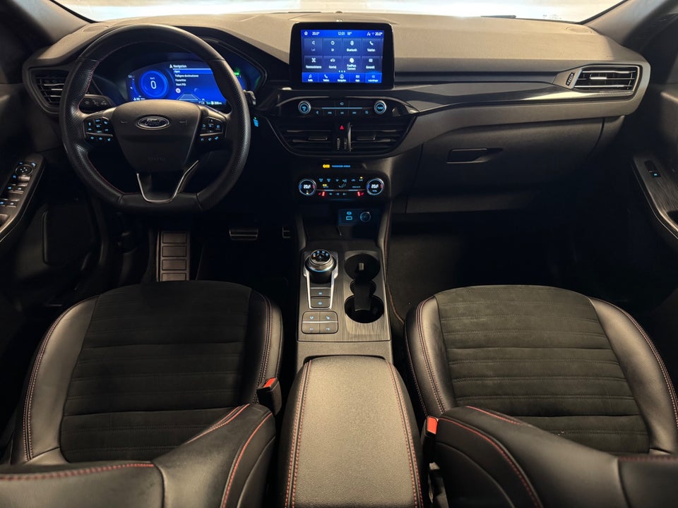 Ford Kuga 2,5 PHEV ST-Line CVT 5d