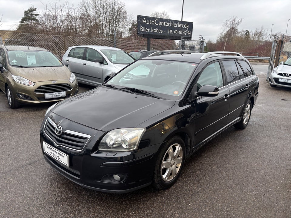 Toyota Avensis 2,0 D-4D Sol stc. 5d