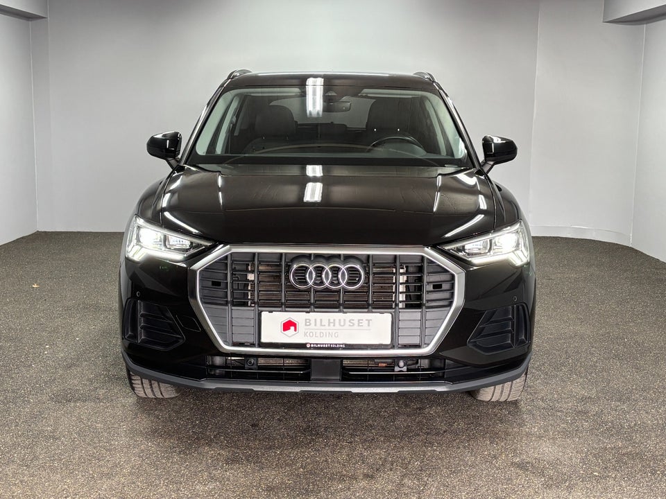 Audi Q3 45 TFSi e Attitude plus S-tr. 5d