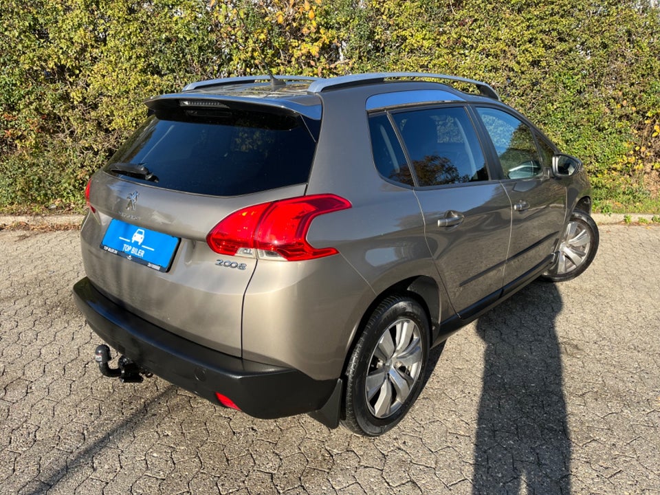 Peugeot 2008 1,2 VTi 82 Allure 5d