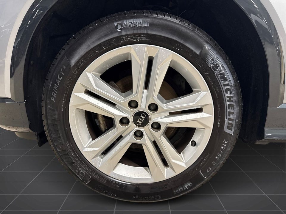 Audi Q2 35 TFSi Prestige S-tr. 5d