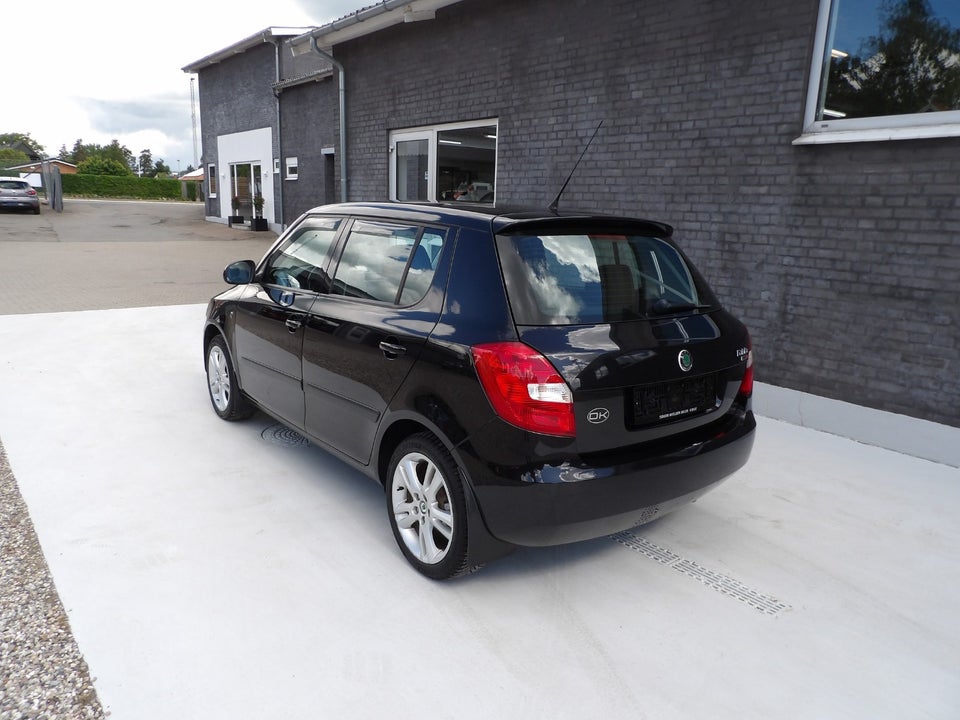 Skoda Fabia 1,6 16V Sport 5d