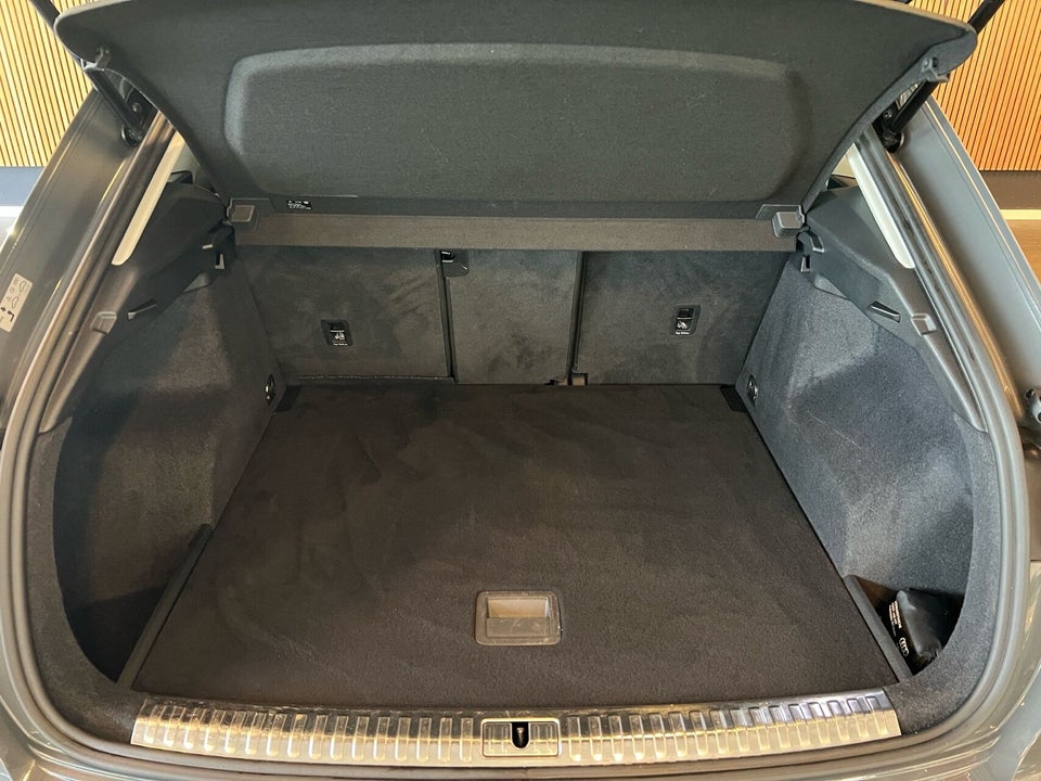 Audi Q3 35 TFSi Advanced Prestige S-tr. 5d