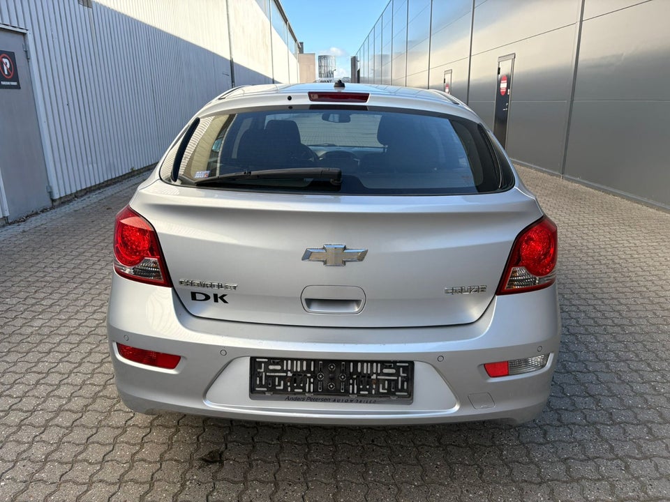 Chevrolet Cruze 1,8 LT 5d