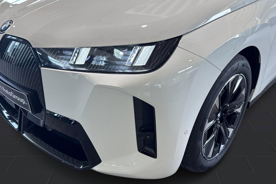 BMW iX xDrive45 M-Sport 5d