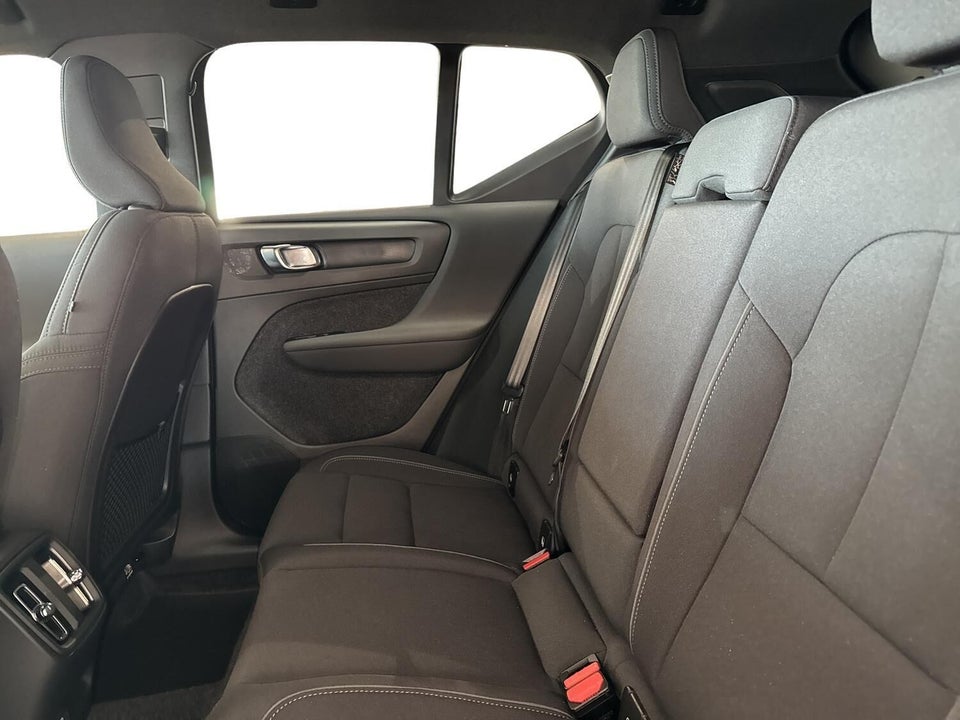 Volvo XC40 ReCharge Extended Range Plus 5d