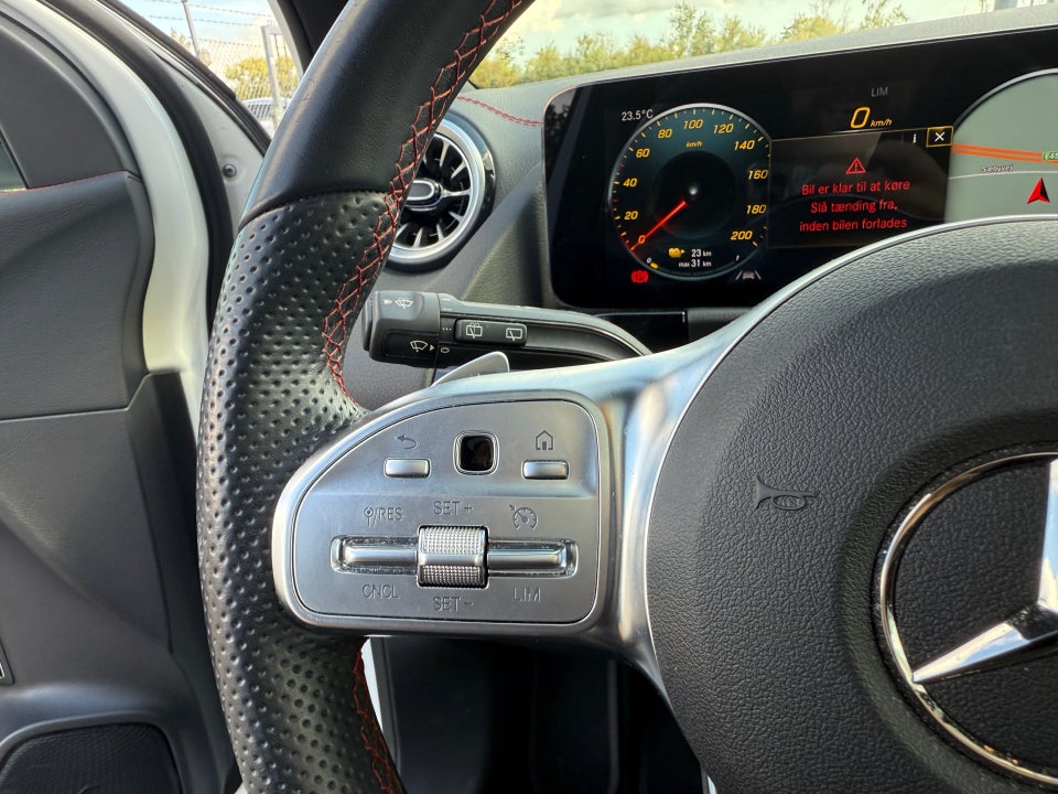 Mercedes EQA250 AMG Line 5d