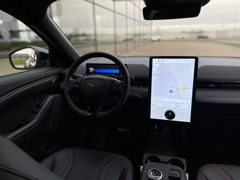 Ford Mustang Mach-E 98 Premium Extended Range 5d