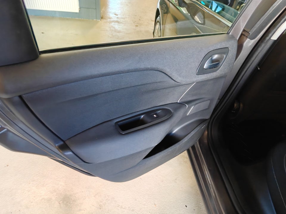 Citroën C4 1,6 BlueHDi 100 Upgrade 5d