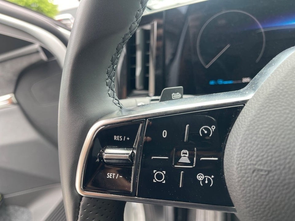 Renault Megane E-Tech 60 Techno 5d