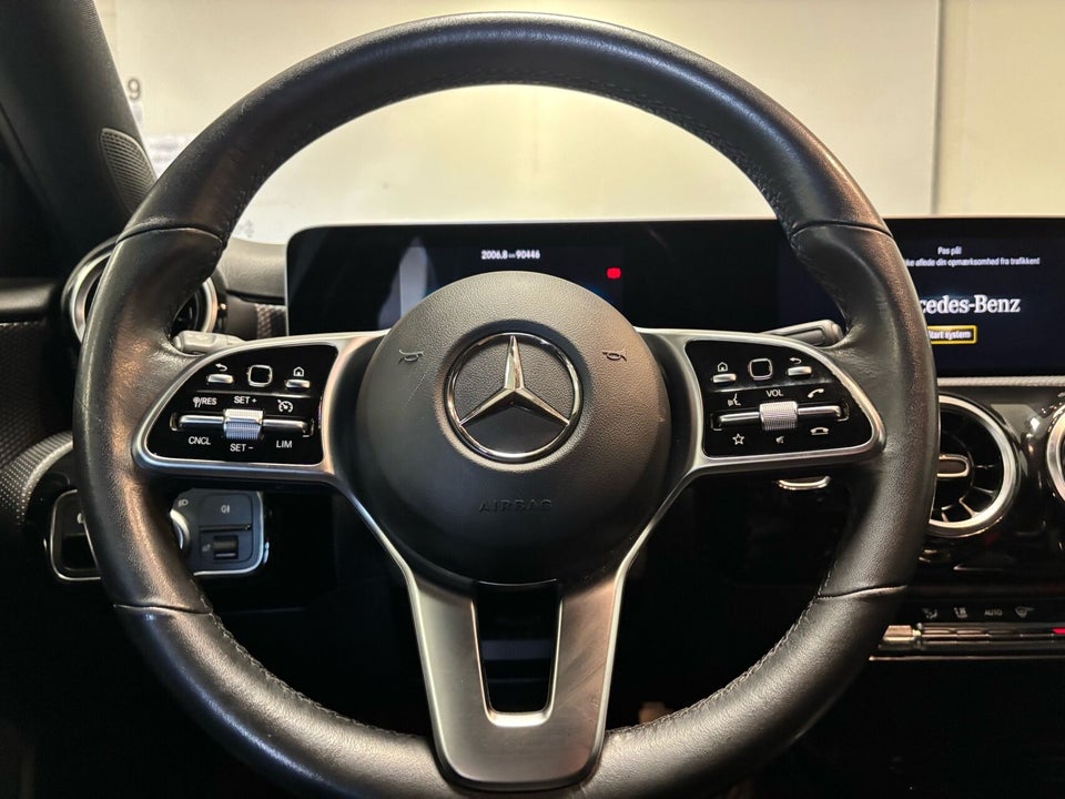 Mercedes A200 1,3 Progressive aut. 5d