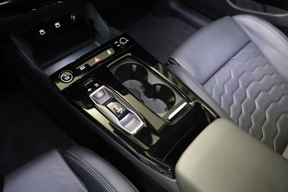 Audi A6 e-tron S-line plus Avant 5d