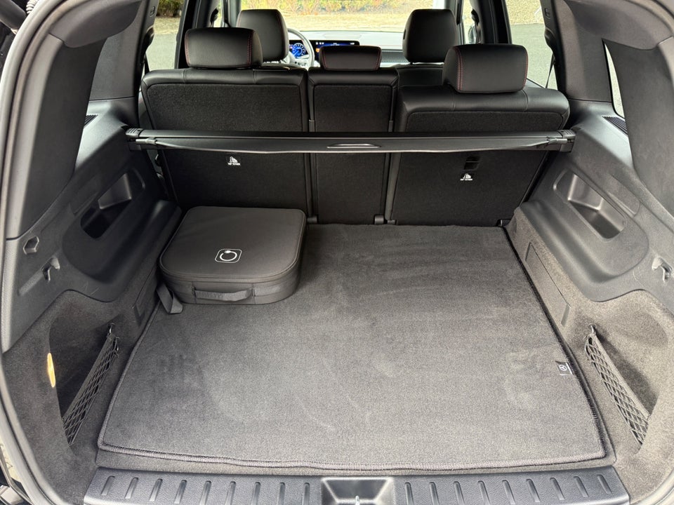 Mercedes EQB250+ AMG Line 5d