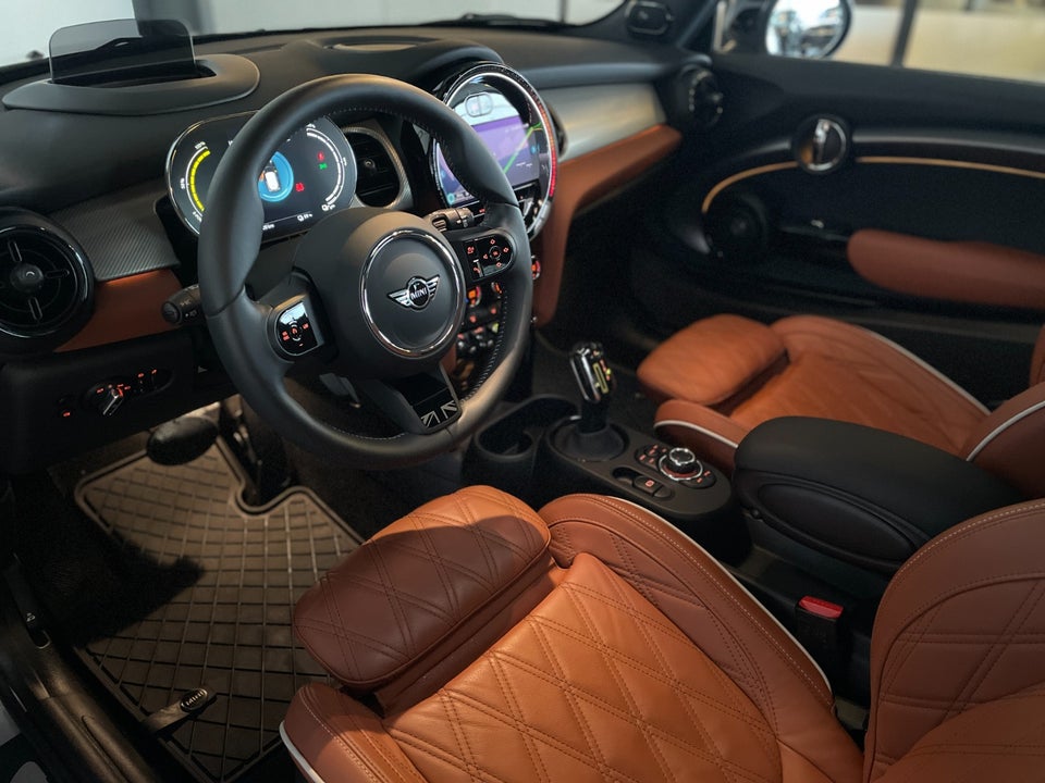 MINI Cooper SE Maximise 3d