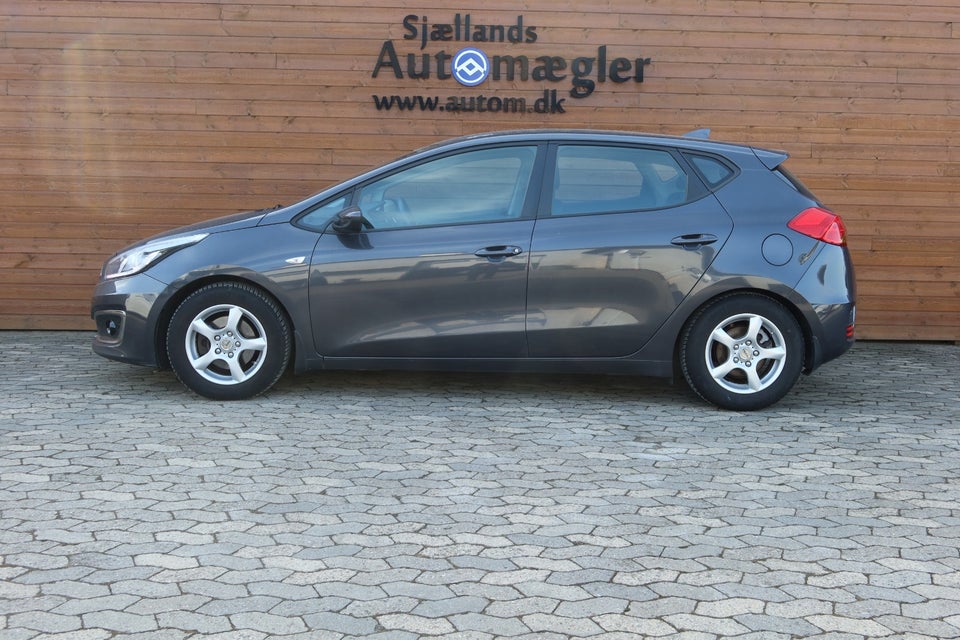 Kia Ceed 1,0 T-GDi Attraction 5d