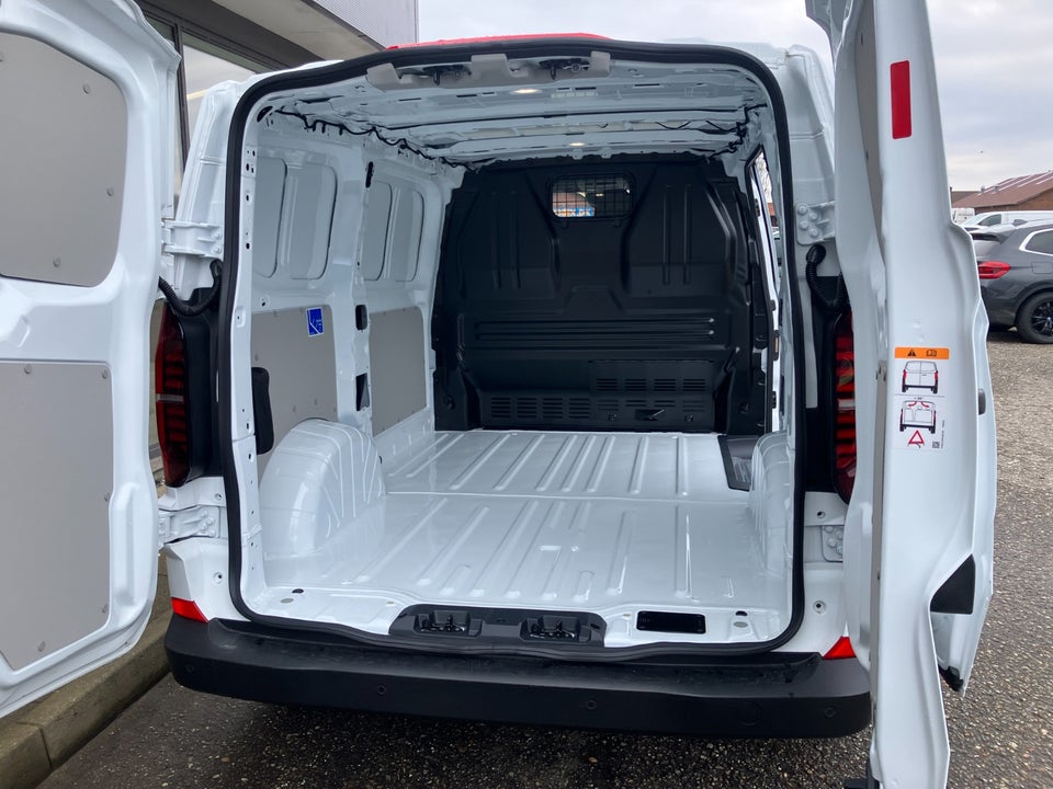 VW e-Transporter 64 Comfort Kassevogn SWB