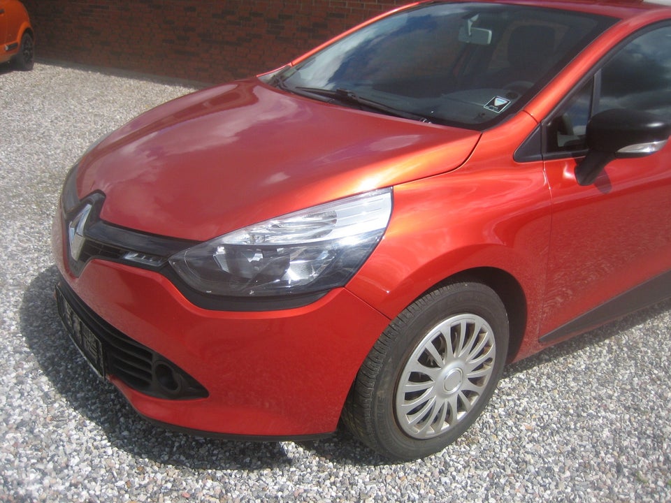 Renault Clio IV 1,2 16V Authentique 5d