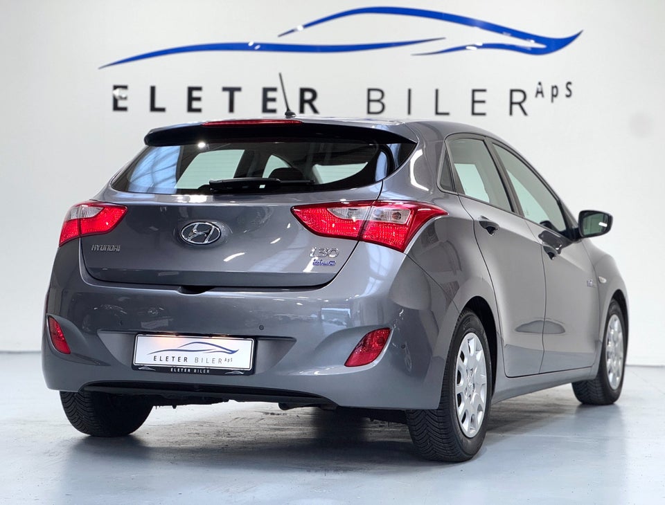 Hyundai i30 1,6 CRDi 110 XTR Eco 5d