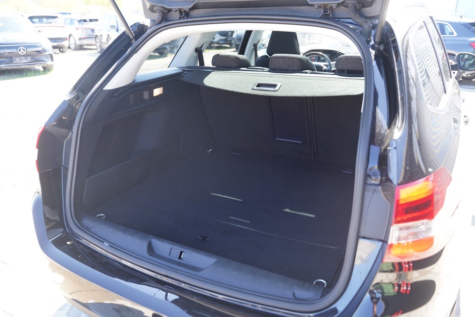 Peugeot 308 1,6 BlueHDi 120 Allure Sky SW 5d
