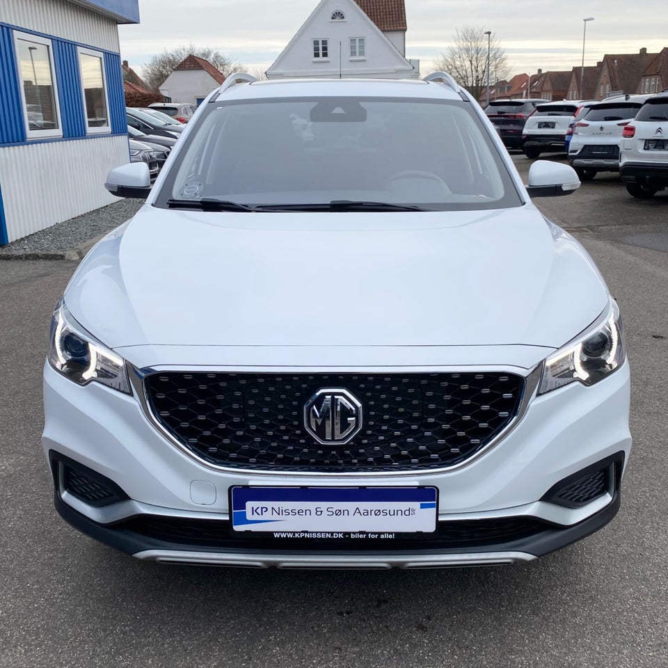 MG ZS EV Luxury 5d