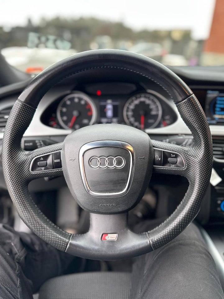 Audi A4 2,0 TFSi 211 Avant quattro S-tr. 5d