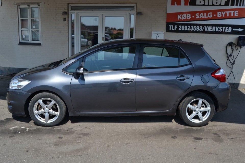 Toyota Auris 1,6 T2 5d