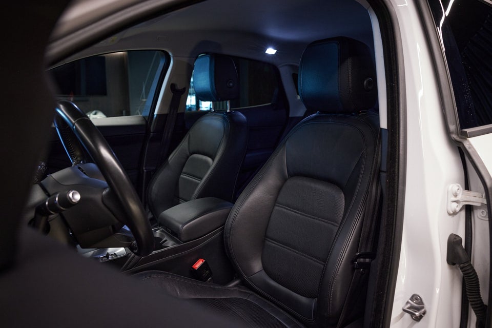 Jaguar E-Pace 2,0 D180 S aut. AWD 5d