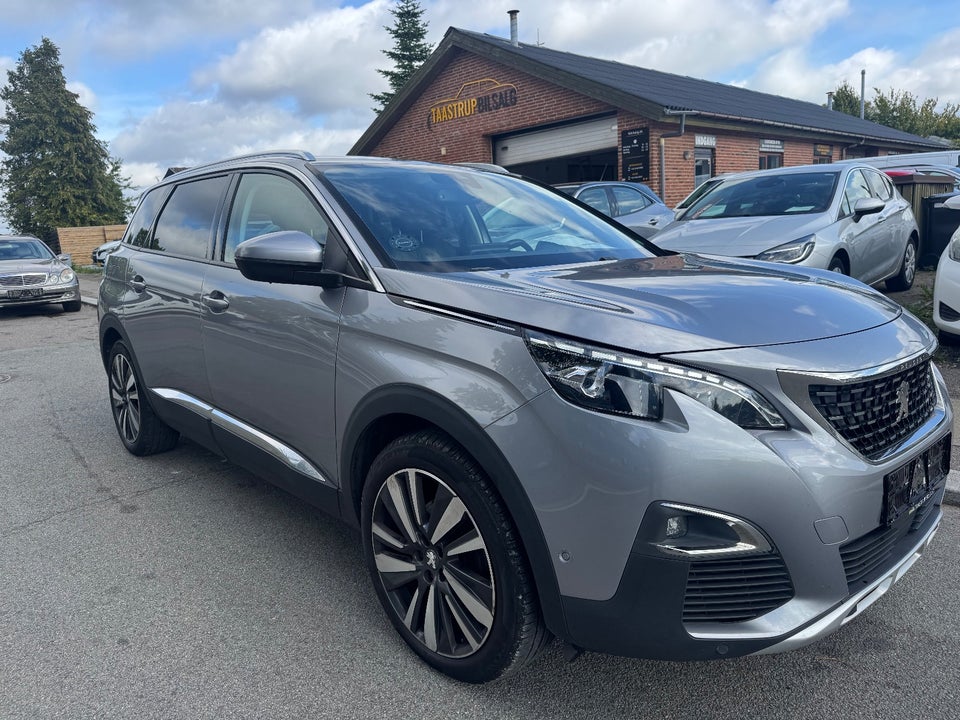 Peugeot 5008 1,5 BlueHDi 130 Allure 7prs 5d