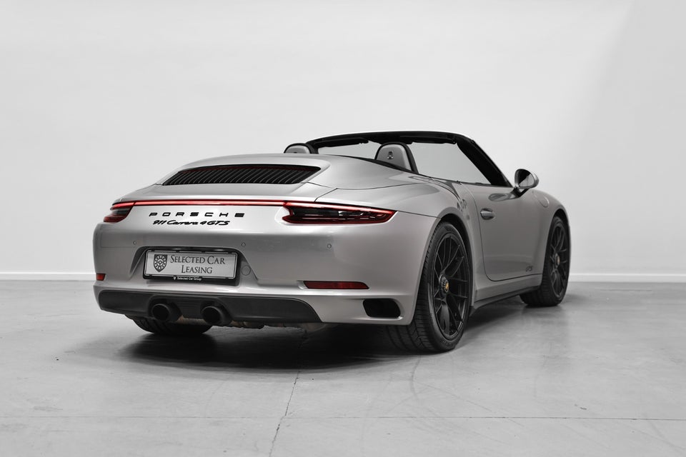 Porsche 911 Carrera 4 GTS 3,0 Cabriolet PDK 2d