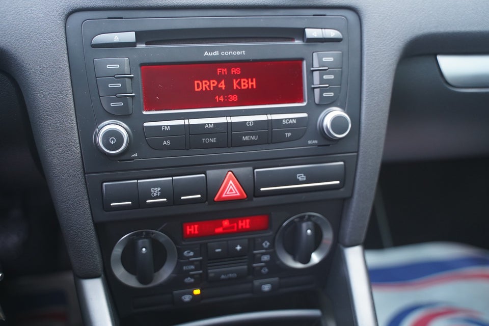 Audi A3 1,8 TFSi Attraction Sportback 5d