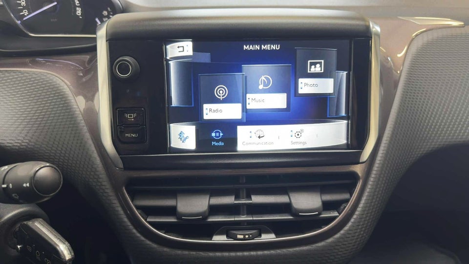 Peugeot 2008 1,2 VTi 82 Active 5d