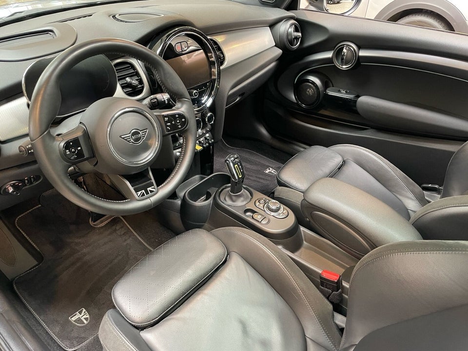 MINI Cooper SE Yours Trim 3d