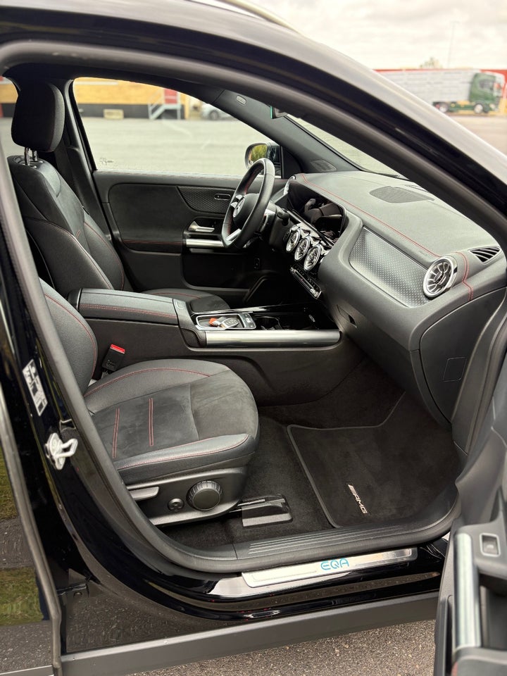 Mercedes EQA350 AMG Line 4Matic 5d