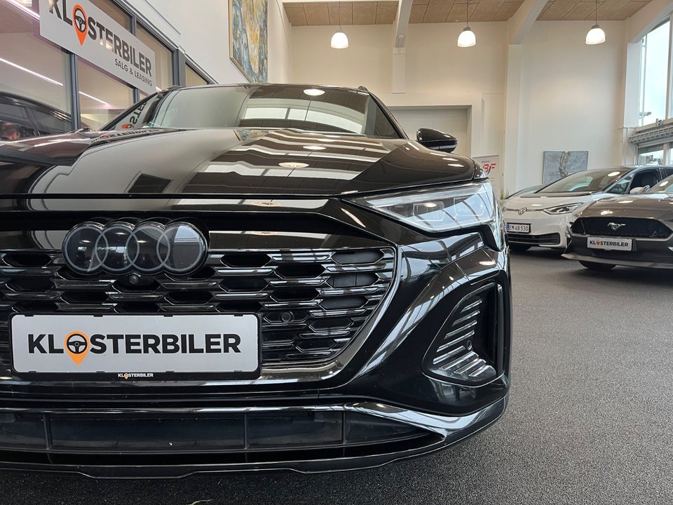 Audi Q8 e-tron 55 S-line Black Edition Sportback quattro 5d
